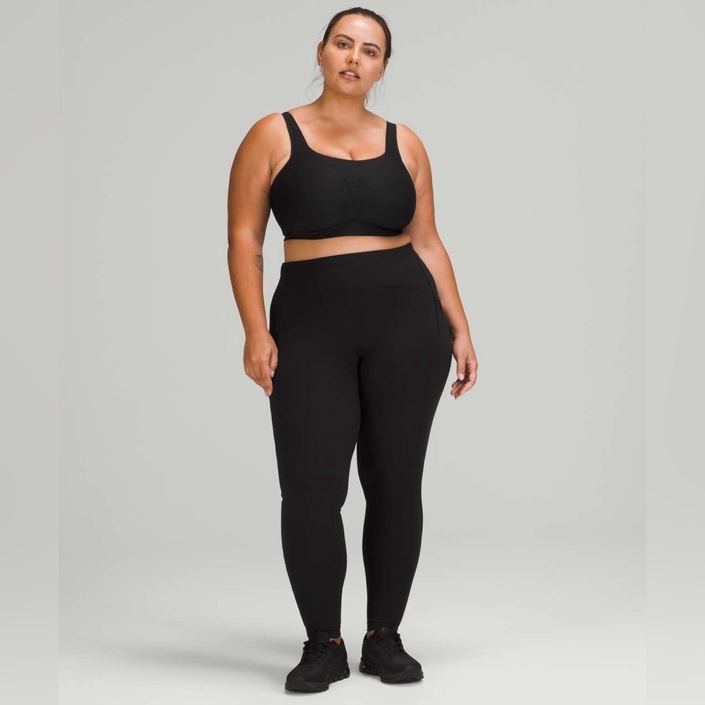 Lululemon Swift Speed High-Rise Brushed Tight 28"
Black Size 6 W5CW4S